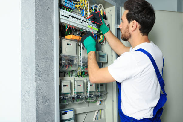 Best Local Electrician Companies  in Cocoa West, FL